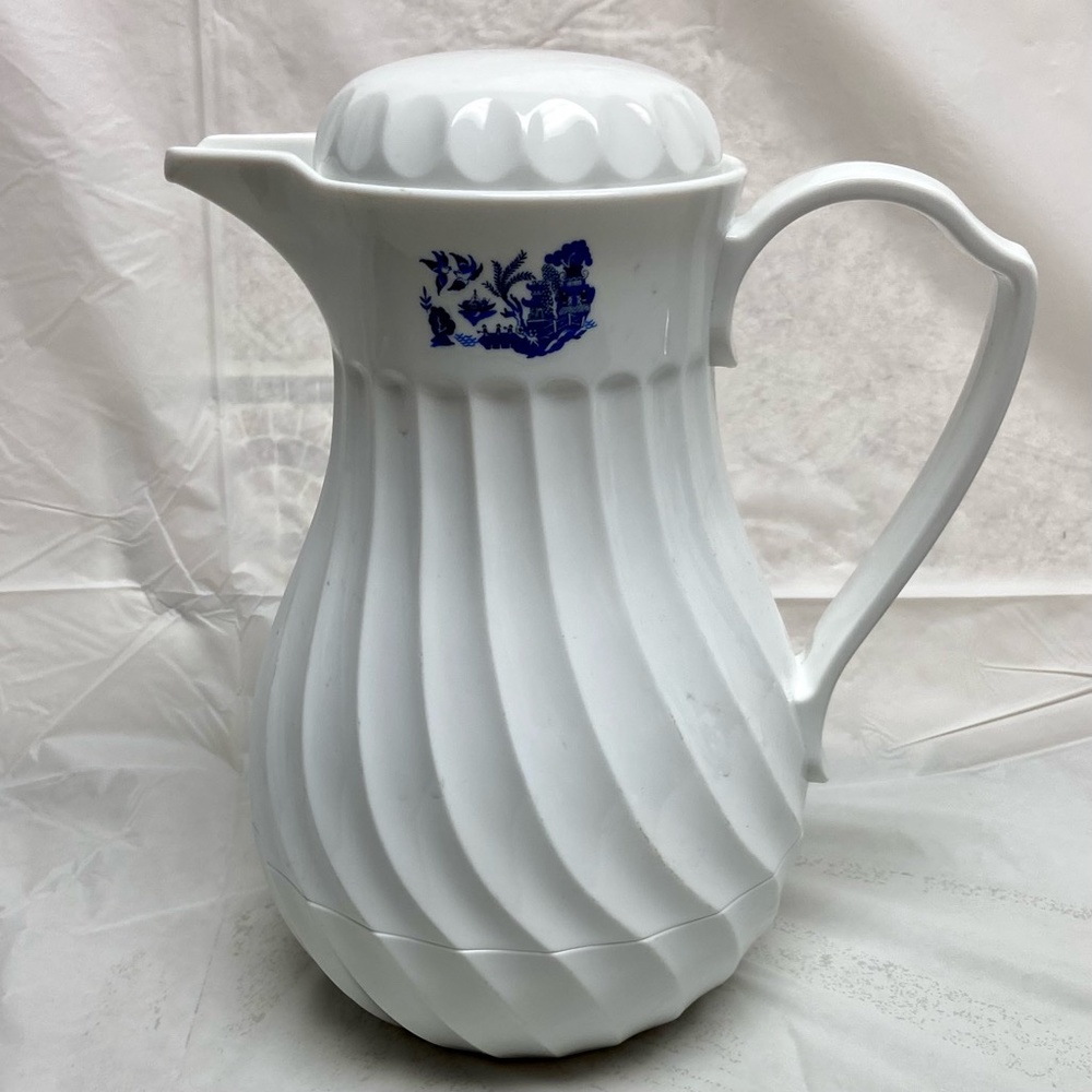 Vintage,Hormel, Connoiserve Swirled Hot-Cold Jug- Teapot 10in H x 8.5in W